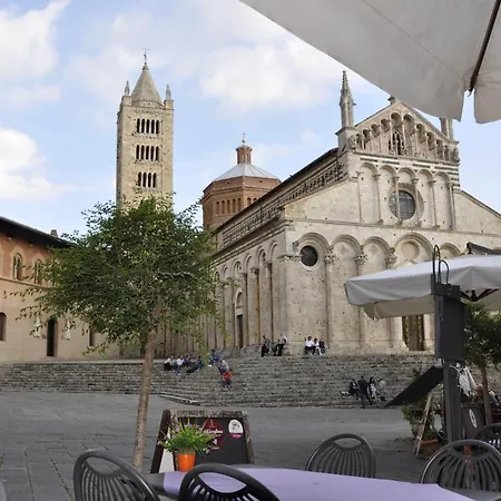 Rustic Tuscan Style * Massa Marittima